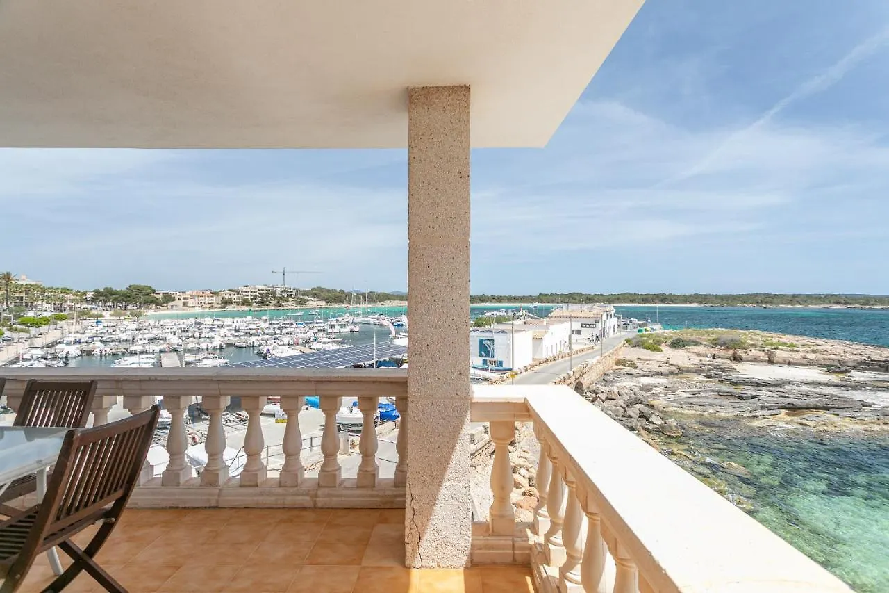 Beachfront Holiday Apartment Lotja 7 - Grupo Berna Colonia de Sant Jordi