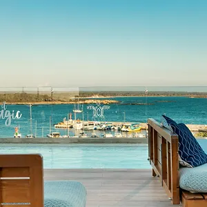 4* Hotel Honucai
