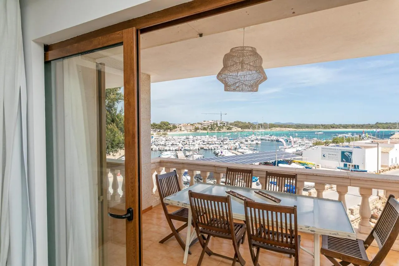 Beachfront Holiday Apartment Lotja 7 - Grupo Berna Colonia de Sant Jordi