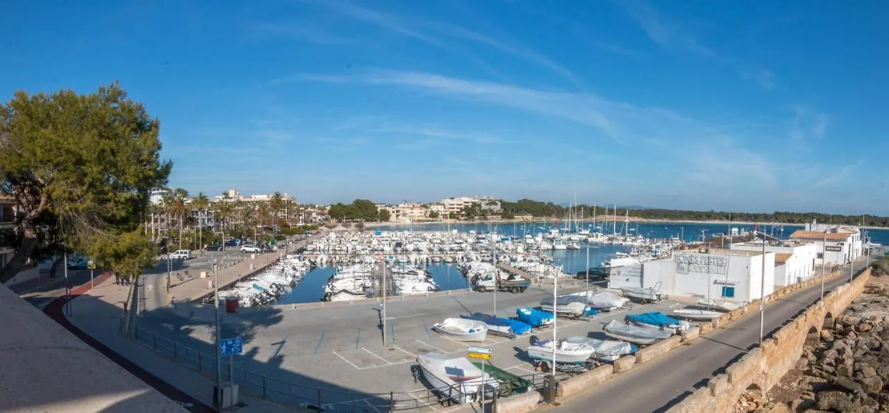 Beachfront Holiday Apartment Lotja 7 - Grupo Berna Colonia de Sant Jordi